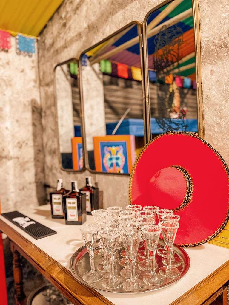 Palacio De Aviles Affiliated By Melia Restoran gambar The bar at the Museum of Modern Art