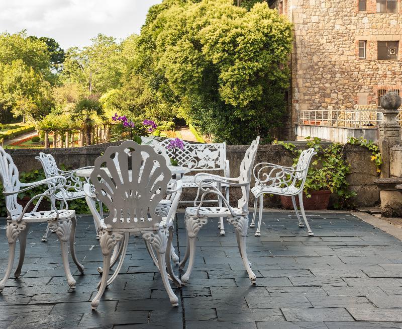 Palacio De Aviles Affiliated By Melia Luaran gambar The terrace
