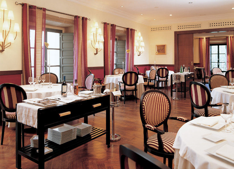 Palacio De Aviles Affiliated By Melia Restoran gambar Restaurant